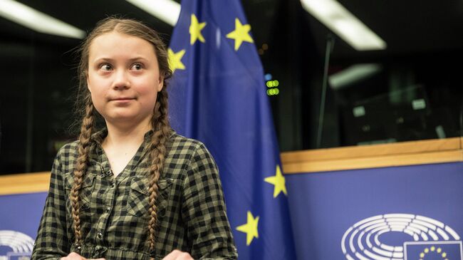 Шведская активистка Грета Тунберг выступает в Европейском парламенте в Страсбурге