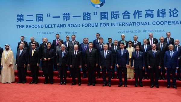 Главы делегаций стран-участников форума международного сотрудничества Один пояс - один путь в Пекине. 27 апреля 2019
