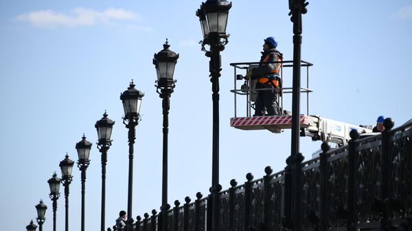Подготовка объектов городского освещения к весенне-летнему сезону Подготовка объектов городского освещения к весенне-летнему сезону