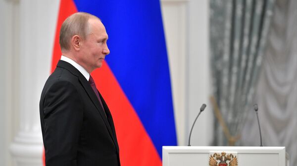 Президент РФ Владимир Путин на церемонии вручения медалей Герой Труда Российской Федерации. 29 апреля 2019