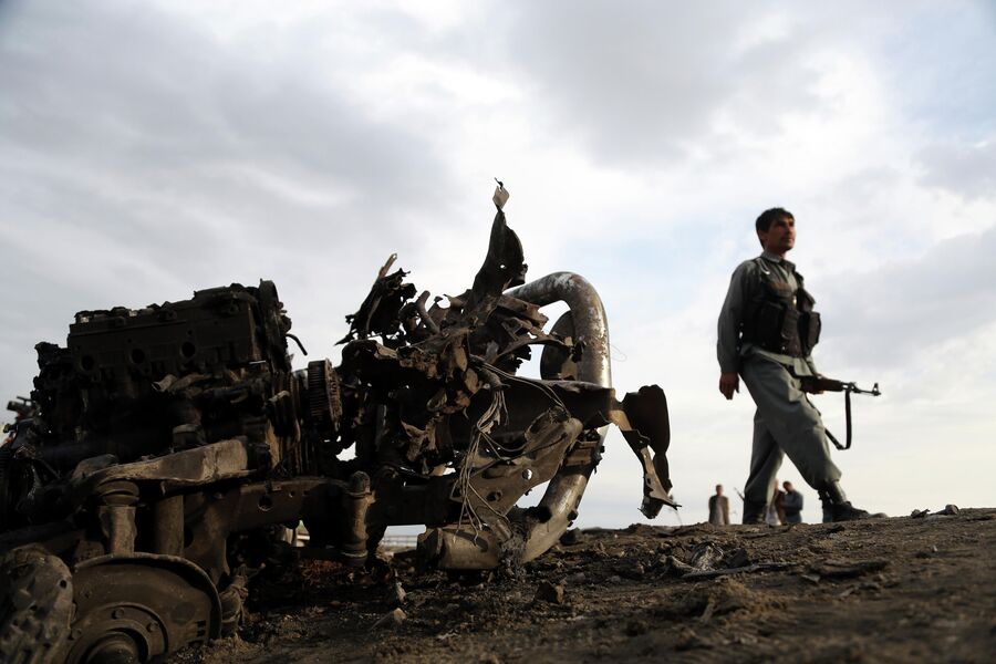 На месте нападения около авиабазы Баграм, Афганистан. 9 апреля 2019