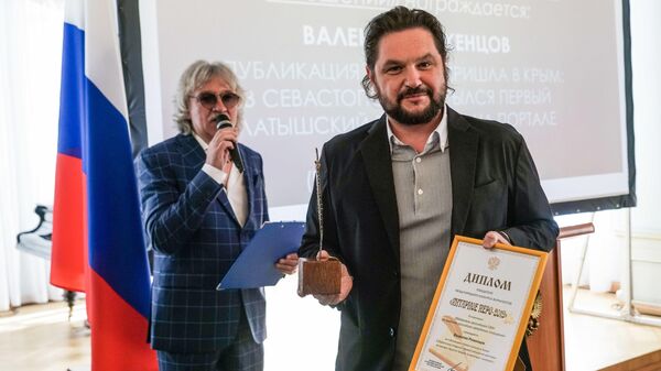 Шеф-редактор портала Sputnik Латвия Валентин Роженцов стал победителем конкурса посольства РФ в Риге Янтарное перо – 2018