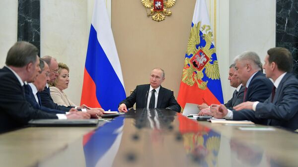 Владимир Путин проводит расширенное заседание с постоянными членами Совета безопасности РФ. 30 апреля 2019