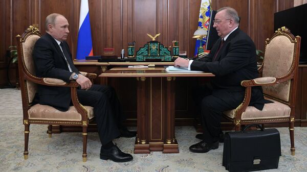Владимир Путин и председатель правления и президент ПАО Транснефть Николай Токарев во время встречи. 30 апреля 2019