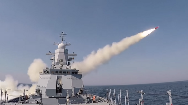 Опубликовано видео пусков ракет Уран в Балтийском море