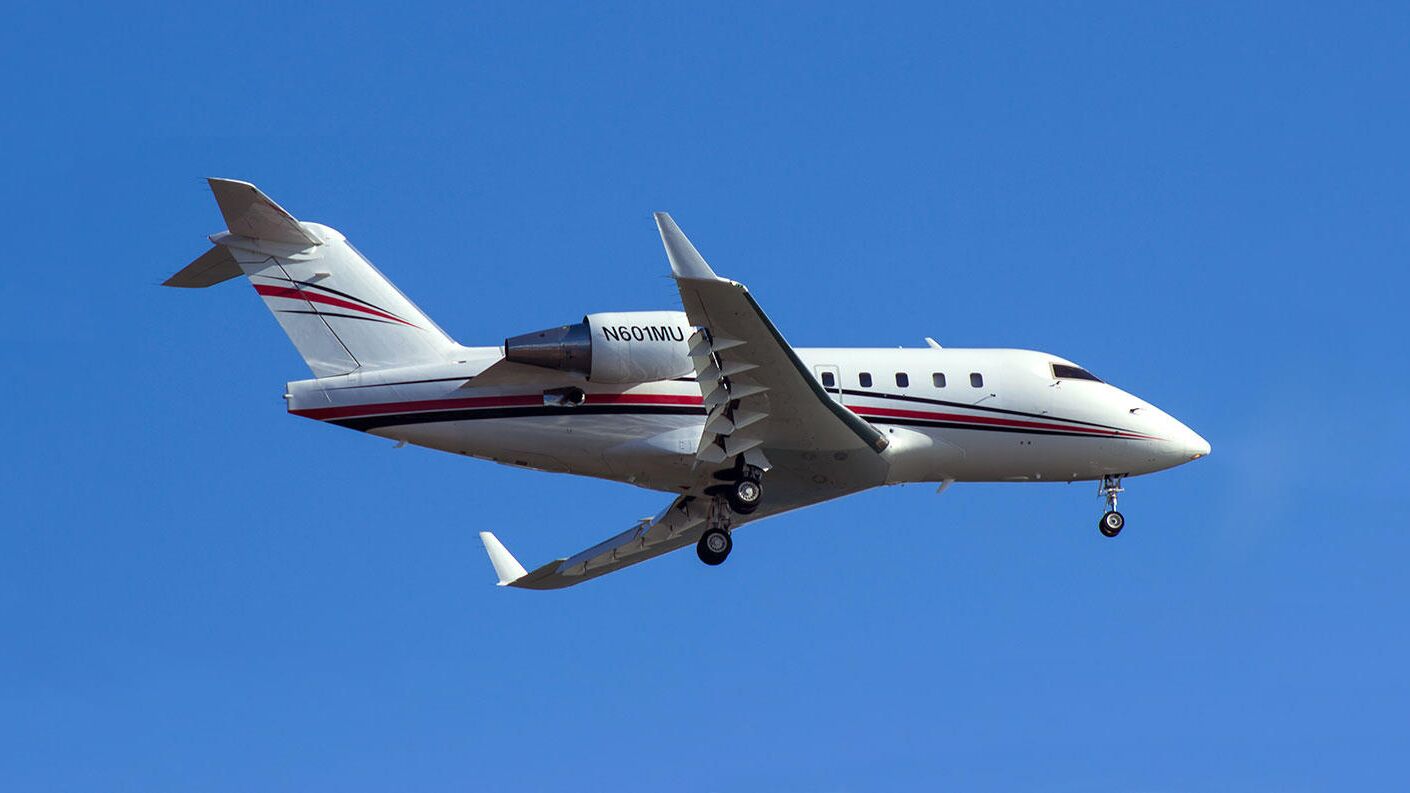 Самолет Bombardier Challenger 601  - РИА Новости, 1920, 17.09.2024