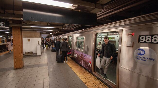 Нью-Йоркский метрополитен из-за сбоя не может отслеживать поезда
