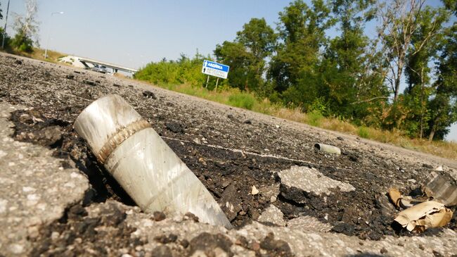 Последствия обстрела в Донбассе