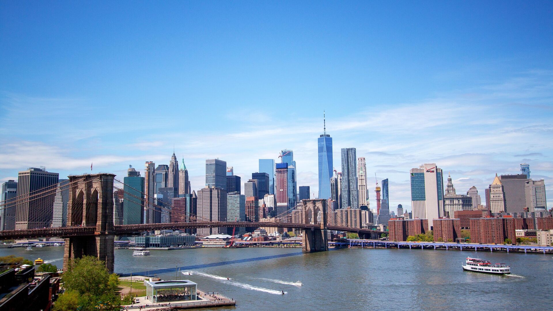 Вид на Бруклинский мост соединяющий районы Нью-Йорка Манхэттен и Бруклин - РИА Новости, 1920, 09.11.2023