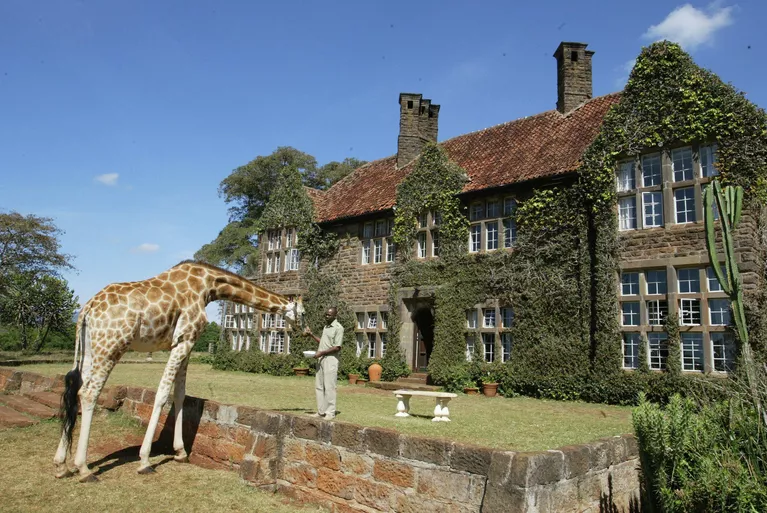 Усадьба Giraffe Manor Усадьба Giraffe Manor