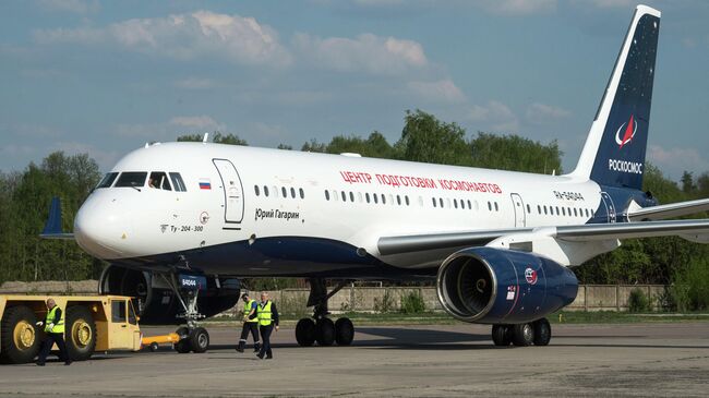  Самолет Ту-204-300 Юрий Гагарин