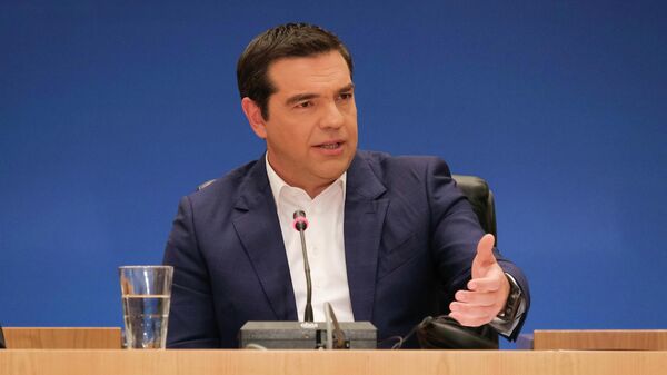 Премьер-министр Греции Алексис Ципрас на пресс-конференции с министрами экономического блока правительства