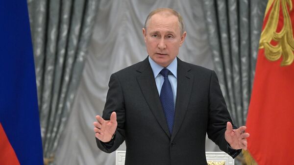 Президент РФ Владимир Путин во время заседания совета при президенте РФ по стратегическому развитию и национальным проектам