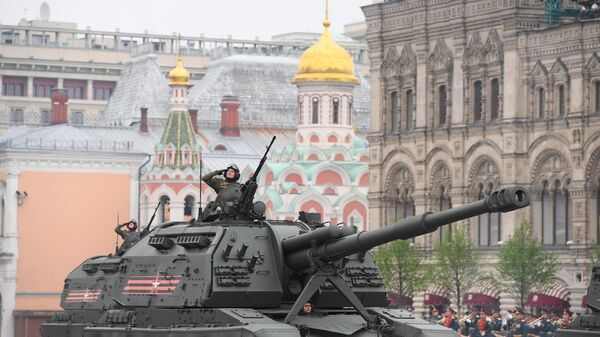 Самоходная артиллерийская установка (САУ) Мста-С на военном параде на Красной площади, посвящённом 74-й годовщине Победы в Великой Отечественной войне