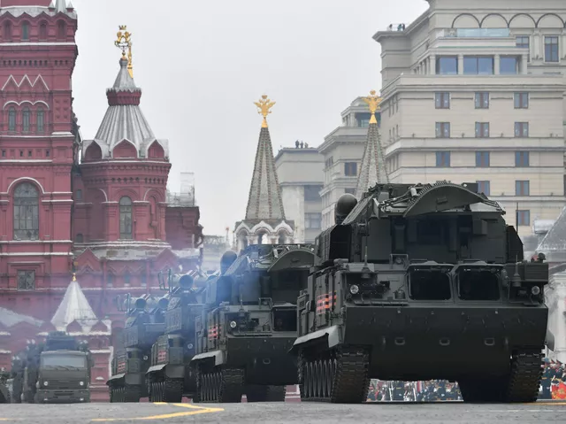 Всепогодный тактический зенитный ракетный комплекс ТОР-М2 на военном параде на Красной площади, посвящённом 74-й годовщине Победы в Великой Отечественной войне