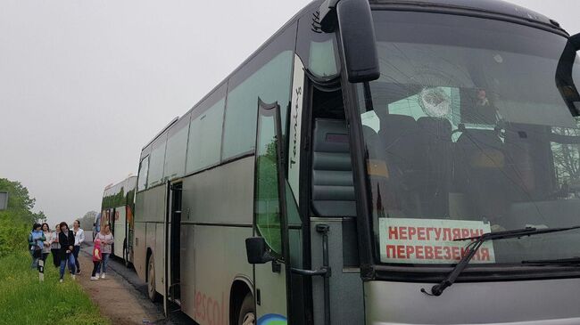 Поврежденный автобус под Кривом Рогом, направлявшийся на празднование Дня Победы. 9 мая 2019