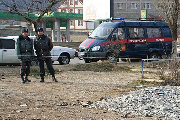 Неизвестные вечером в четверг в Дагестане совершили покушение на жизнь начальника Хасавюртовского РОВД