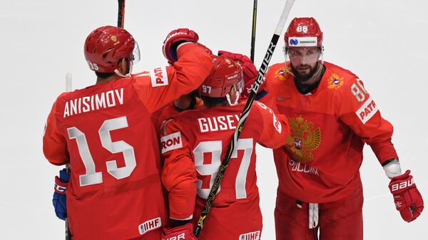 Хоккеисты сборной России Артём Анисимов, Никита Гусев и Никита Кучеров 