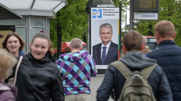 Предвыборный агитационный плакат кандидата в президенты Литвы Гитанаса Науседы