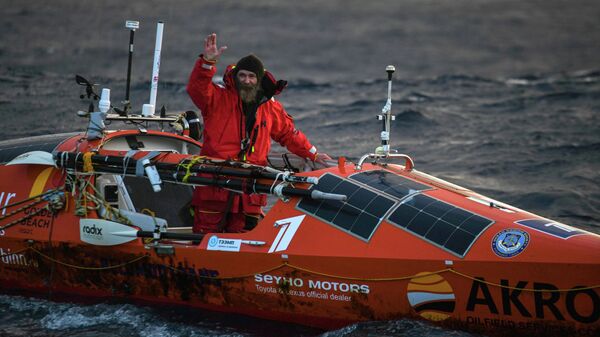 Фёдор Конюхов на весельной лодке АКРОС пересек долготу чилийского острова Диего-Рамирес