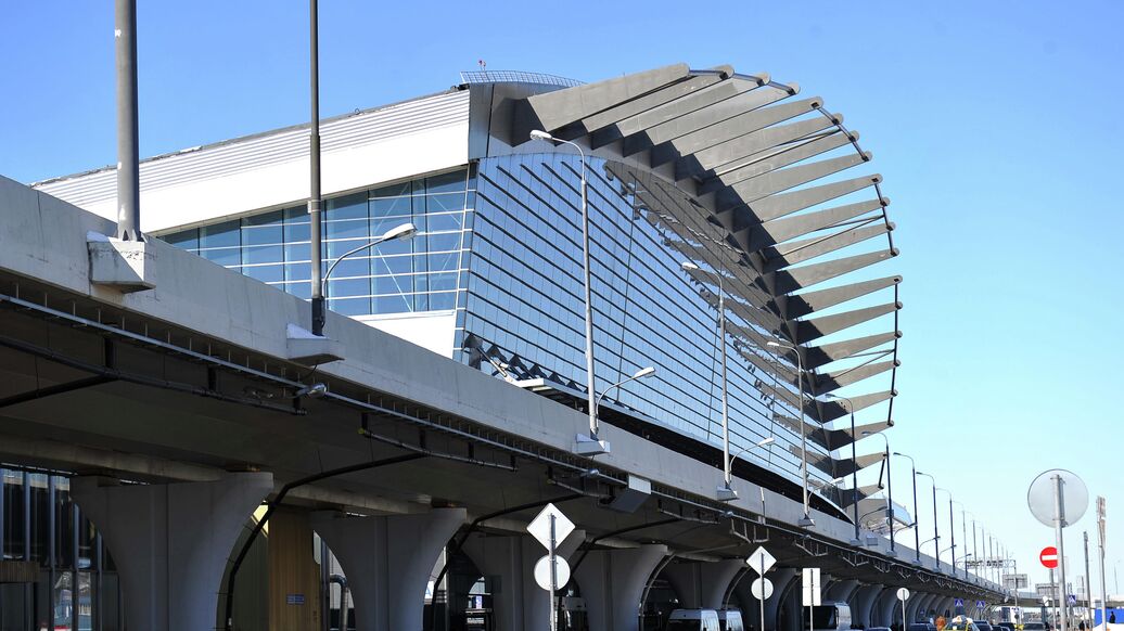 © РИА Новости / Владимир ПесняПерейти в медиабанк<br>Терминал А аэропорта 