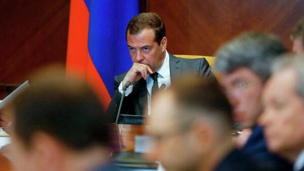 Председатель правительства  России Дмитрий Медведев проводит совещание в режиме видеоконференции по вопросу исполнения поручений президента и правительства. 14 мая 2019