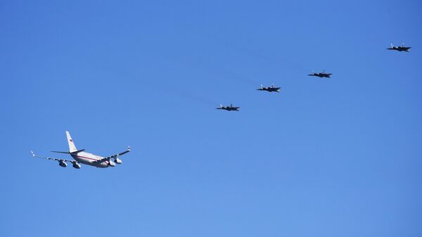 Су-57 сопровождают самолет В. Путина