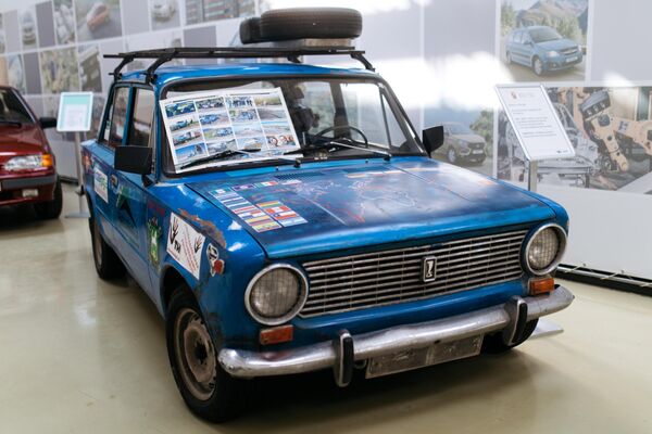Автомобиль ВАЗ-2101 в музее прототипов АвтоВАЗ в Тольятти