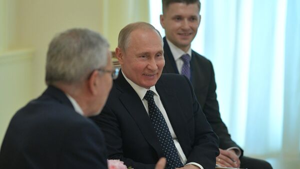  Владимир Путин и федеральный президент Австрийской Республики Александр Ван дер Беллен во время встречи. 15 мая 2019