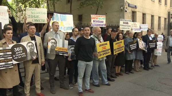 Год в украинских застенках: в Москве прошел митинг в поддержку Кирилла Вышинского