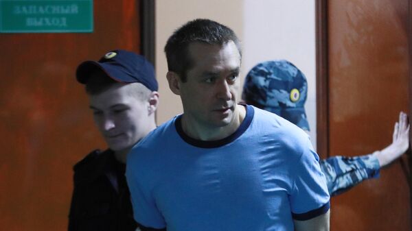 Дмитрий Захарченко, обвиняемый в коррупции, перед началом заседания Пресненского суда города Москвы