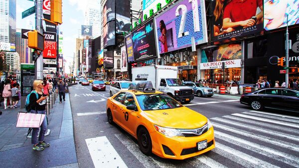Такси на одной из улиц Нью-Йорка