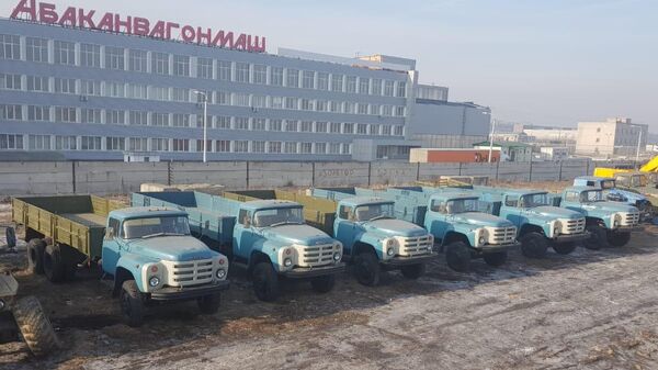 Фотография, опубликованная в объявлении о продаже грузовых автомобилей ЗИЛ-133 ГЯ на сайте Avito.ru