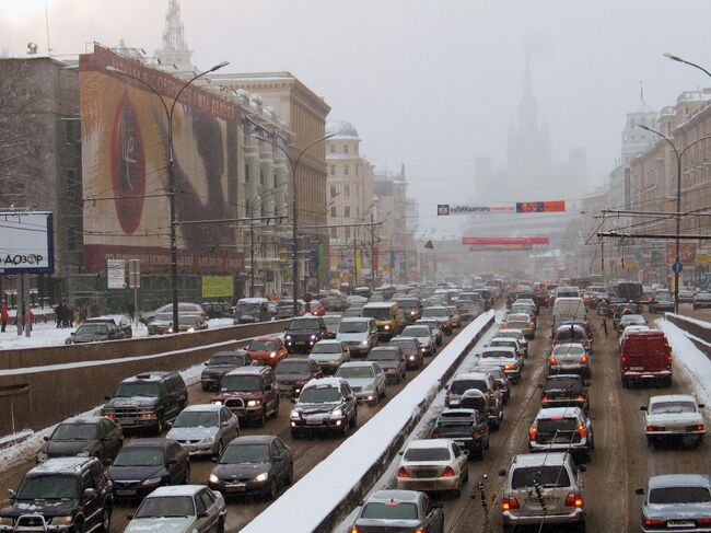 Движение в Москве в снежную погоду