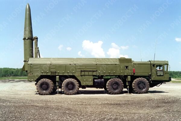 Высокоточный оперативно-тактический ракетный комплекс сухопутных войск Искандер-Э