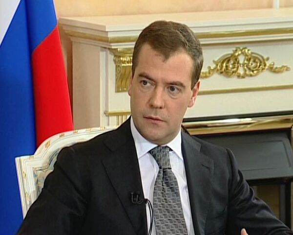 Не значит, что это навсегда - Медведев об увеличении срока полномочий