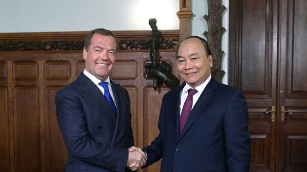 Председатель правительства РФ Дмитрий Медведев и премьер-министр Вьетнама Нгуен Суан Фук во время встречи в Москве. 22 мая 2019