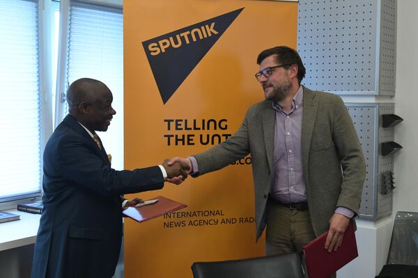 Международное информационное агентство и радио Sputnik заключило соглашение о сотрудничестве с Конголезской национальной телерадиовещательной корпорацией (КНТК) Международное информационное агентство и радио Sputnik заключило соглашение о сотрудничестве с Конголезской национальной телерадиовещательной корпорацией (КНТК)