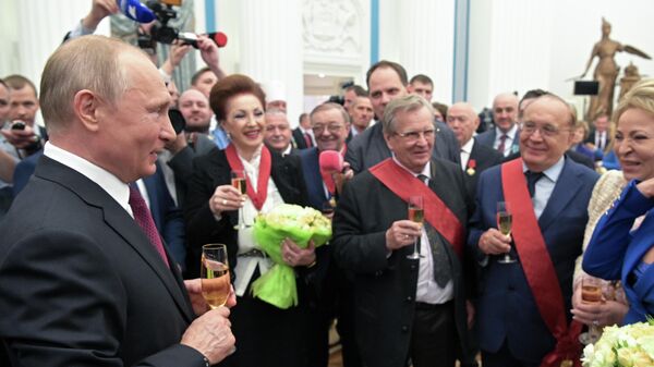  Владимир Путин на церемонии вручения государственных наград в Екатерининском зале Кремля. 23 мая 2019