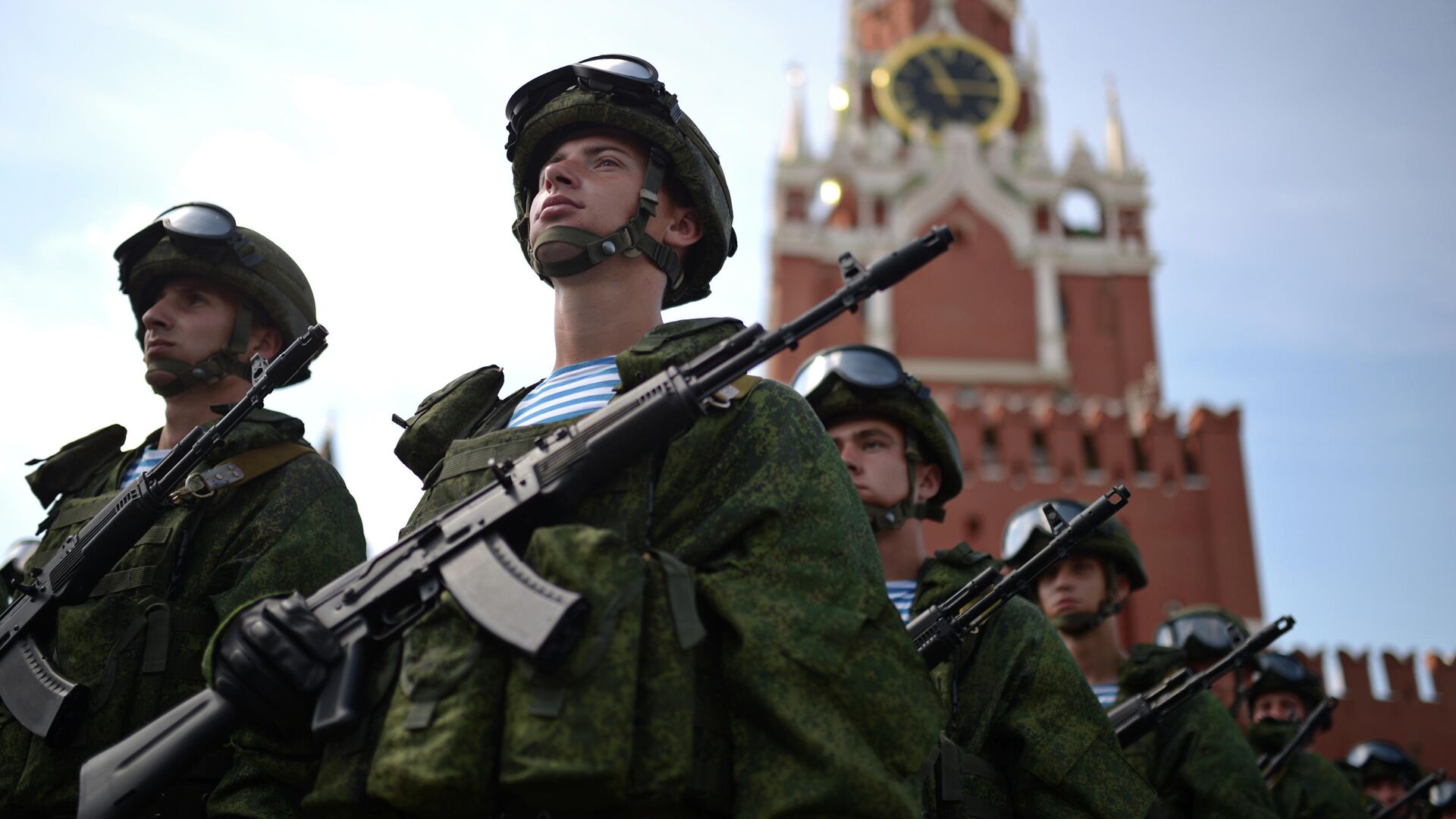 Военнослужащие на Красной площади  - РИА Новости, 1920, 31.08.2021