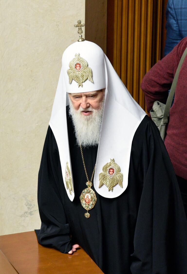 Почётный патриарх Православной церкви Украины Филарет на заседании Верховной рады Почётный патриарх Православной церкви Украины Филарет на заседании Верховной рады