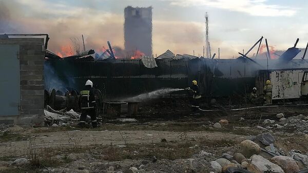 Возгорание складов в город Кола в Мурманской области. 27 мая 2019