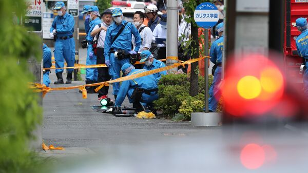 Сотрудники японской полиции на месте происшествия в Кавасаки. 28 мая 2019