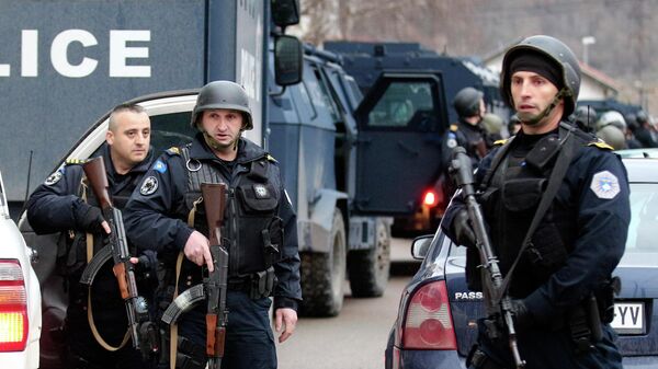 Косовские полицейские