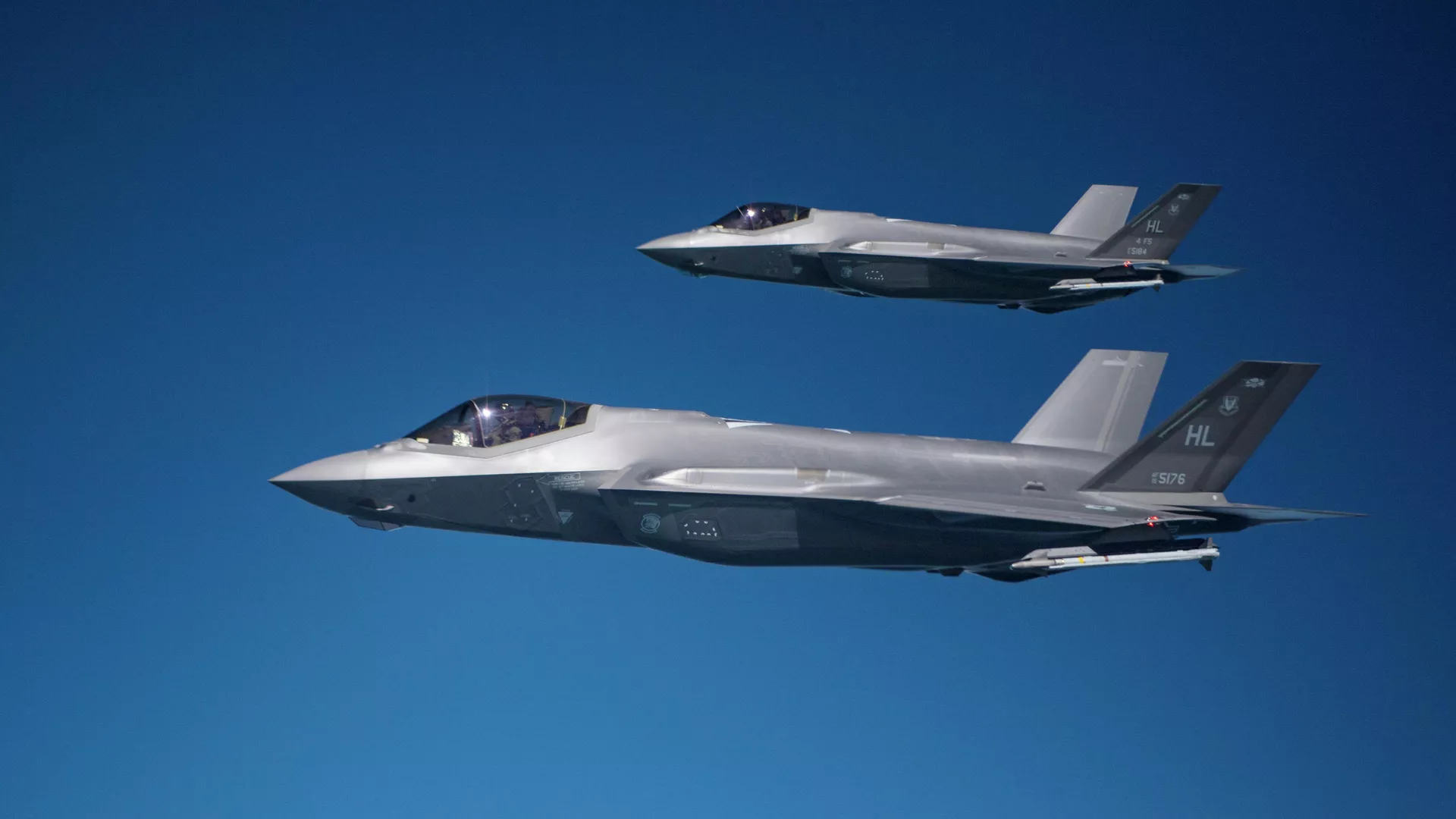 Пара истребителей F-35A Lightning II - РИА Новости, 1920, 22.01.2021