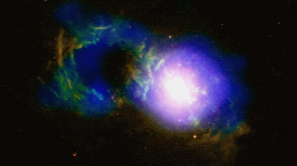 Квазар Teacup со сверхмассивной черной дырой SDSS 1430 + 1339