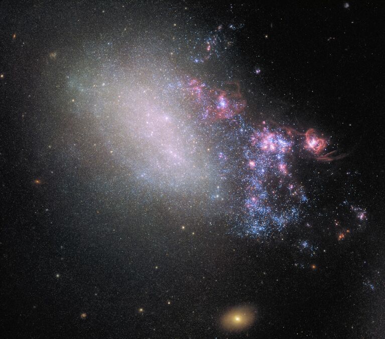 Галактика NGC 4485 в созвездии Гончие Псы