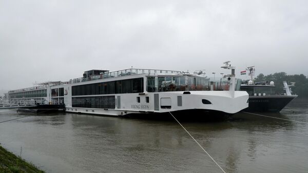 Туристическое судно Viking Sigyn, с которым столкнулся катер с южнокорейскими туристами на реке Дунай в Будапеште, Венгрия