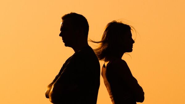 Семья на грани развода: спасать или расстаться?