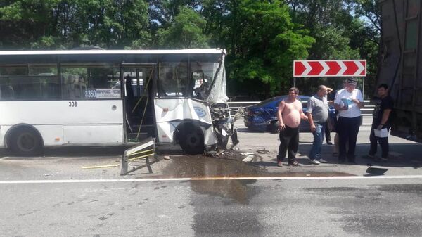  ДТП с автобусом на трассе М-4 Дон в Ростовской области. 2 июня 2019